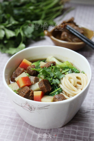 一个人的午餐也可以有滋有味——红烧牛肉面的做法