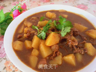 【子璇家】咖喱土豆煮牛肉的做法