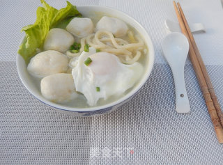 鱼丸汤面的做法