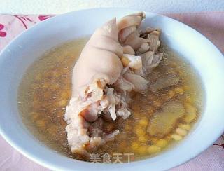 黄豆猪脚煲的做法