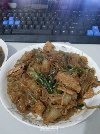 魔芋丝炒肉的做法