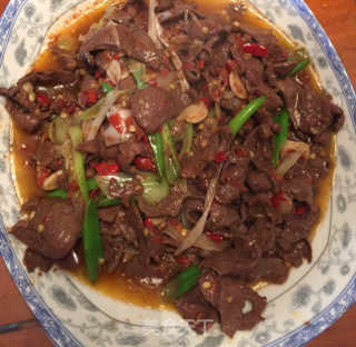 葱炒羊肝的做法