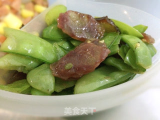 荷兰豆炒腊肉----冬季美味家常菜的做法