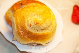 来点料更美味--杏仁酱面包卷的做法
