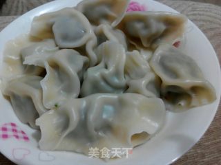 猪肉芹菜水饺的做法