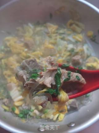 家常版羊肉白菜粉丝汤附带辣椒油做法的做法