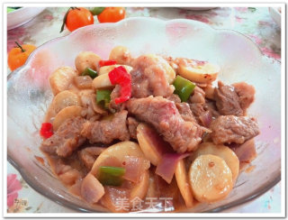 五彩牛腩焖芋头仔【子璇家】的做法