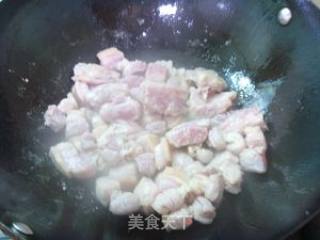 蜜汁红烧肉的做法步骤：2
