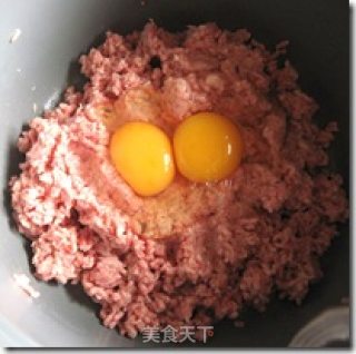 牛肉白菜豇豆饺子的做法步骤：2