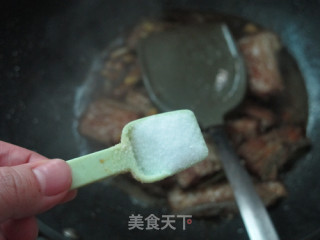 南昌传统风味红烧带鱼的做法步骤：3