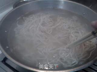手擀打卤面的做法步骤：2