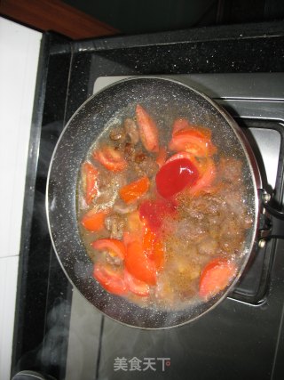 番茄牛肉的做法步骤：2