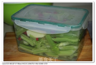 洗澡泡菜的做法步骤：2