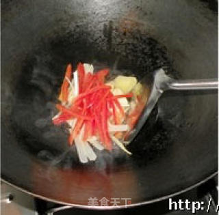 辣椒炒土豆丝的做法步骤：2
