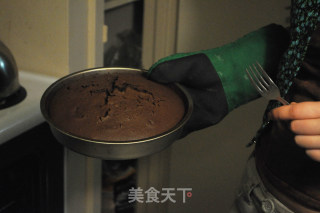薄荷冰淇淋夹心巧克力蛋糕的做法步骤：2