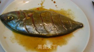 清蒸小鱼的做法步骤：2