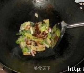 豆泡<油豆腐>粉丝的做法步骤：2