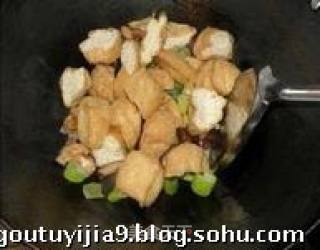 豆泡<油豆腐>粉丝的做法步骤：2