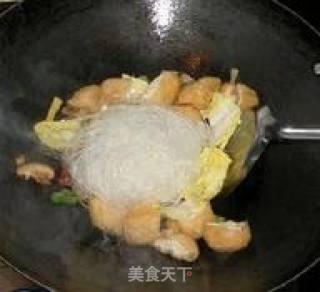 豆泡<油豆腐>粉丝的做法步骤：2