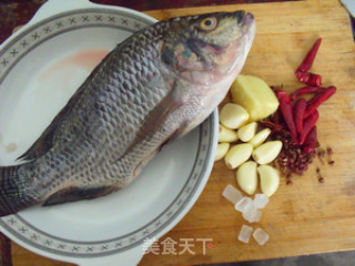 蒜香烧鲷鱼的做法步骤：4