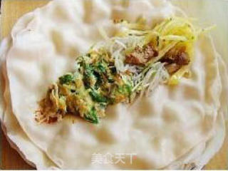 烙馍卷菜的做法步骤：2