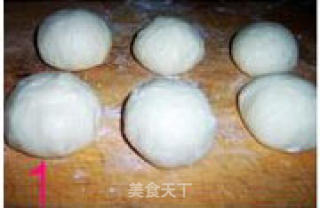 豆沙小餐包的做法步骤：2