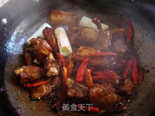 土豆炖排骨的做法步骤：2