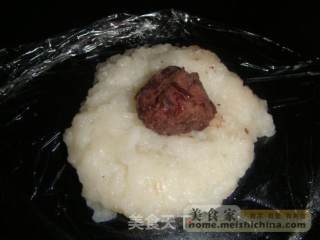 红豆糯米饼的做法步骤：2