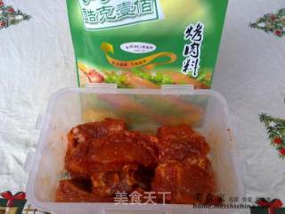 蜜汁金牌烤肋排的做法步骤：2