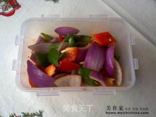 蜜汁金牌烤肋排的做法步骤：2