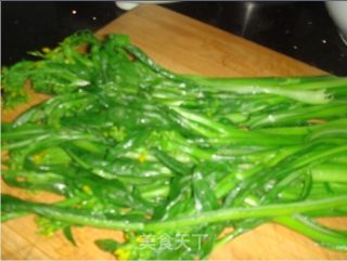 菜心炒粉丝的做法步骤：2