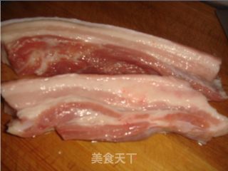 香干小炒肉的做法步骤：2