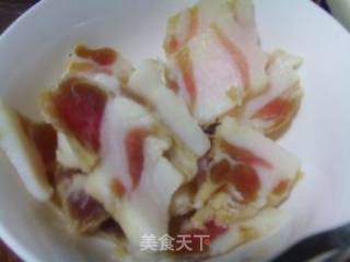 农家腊味烧豆腐的做法步骤：2
