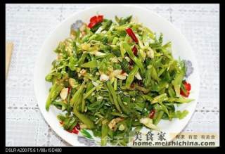 清爽拌梅豆的做法步骤：2