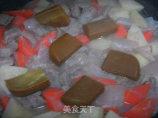 咖喱牛肉的做法步骤：2