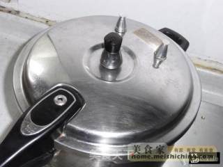 淮山焖鸭子的做法步骤：2