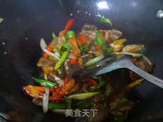 腊肉煲仔饭的做法步骤：2