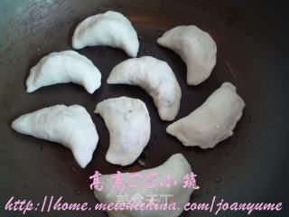 豆渣煎饺的做法步骤：2