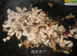 咸虾酱炒饭的做法步骤：2
