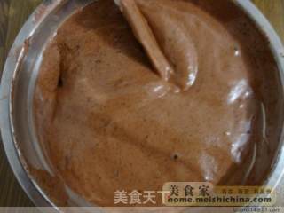 巧克力蛋糕卷的做法步骤：2
