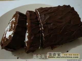 巧克力蛋糕卷的做法步骤：2