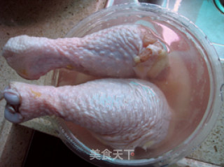 美味香菇卤鸡腿的做法步骤：2