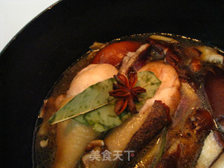 美味香菇卤鸡腿的做法步骤：2