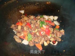 妙脆角炒脆骨的做法步骤：2