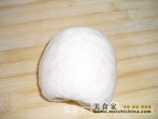 辫子面包的做法步骤：2