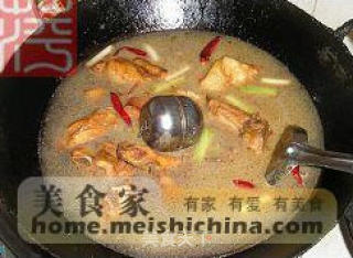 白激馍腊汁肉的做法步骤：2