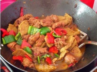私房鸭腿烧素鸡的做法步骤：2