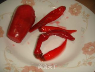 酸辣肥肠的做法步骤：2