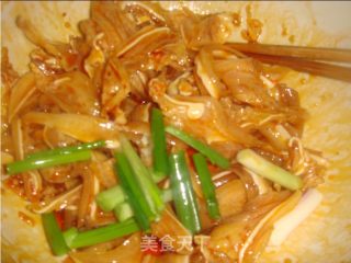 红油耳片的做法步骤：2