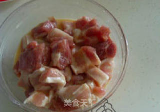 菠萝咕噜肉的做法步骤：2